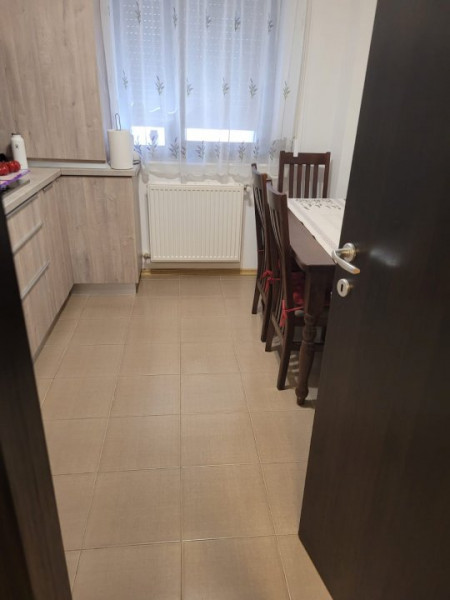 Apartament 3 Camere - Zona Compozitori - Parter - Boxa - Loc Parcare