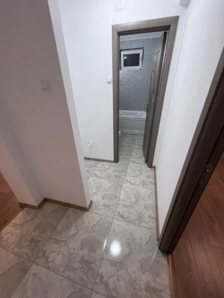 Apartament 3 Camere - Faleza Nord - Reyna - Etaj 2 - Renovat - Centrala Pe Gaze