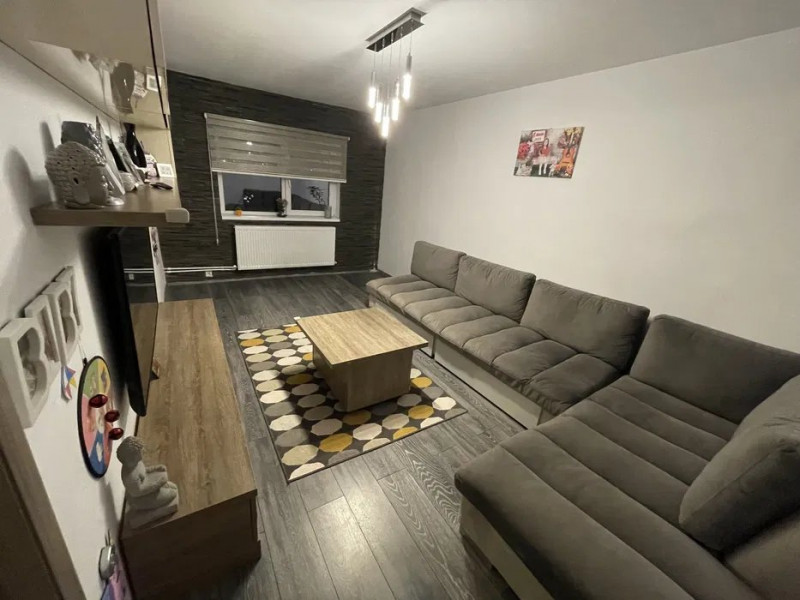 Apartament 2 Camere - Km 5 - Etaj 3 - Renovat Integral - Centrala Pe Gaze