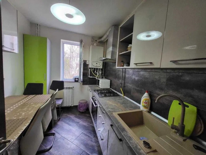 Apartament 3 Camere  - Tomis II - Etaj 2 - Mobilat - Centrala Pe Gaze