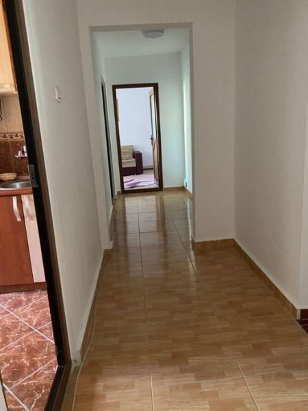 Apartament 3 Camere Decomandate - Zona CET - Gaze - Etaj 3