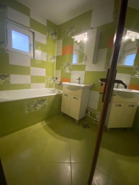 Apartament 3 Camere Decomandate - Zona CET - Gaze - Etaj 3