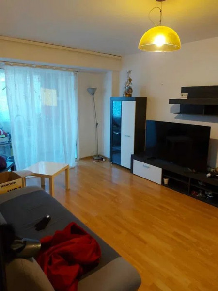 Apartament 3 Camere - Casa De Cultura - Parter - Balcon - Centrala Pe Gaze