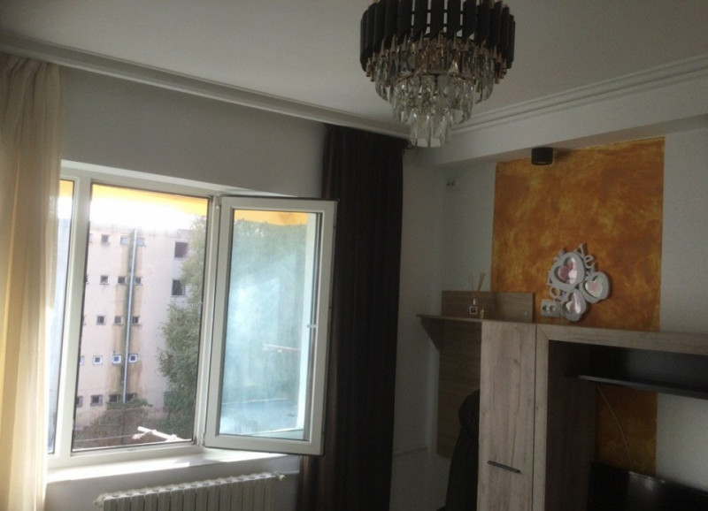 Garsoniera - Zona CET - Renovata - Mobilata LUX - Etaj 2