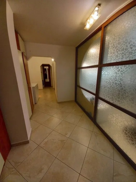 Apartament 3 Camere - Poarta 6 - Etaj 3 - Mobilat Complet - Centrala Pe Gaze