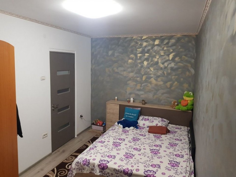 Apartament 2 Camere Semidecomandate - Zona Abator - Gaze - Renovat