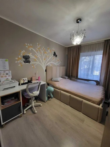 Apartament 3 Camere - Zona Dacia - Etaj 1 - Modern - Mobilat Complet