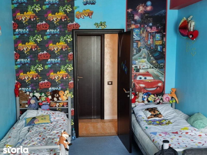 Apartament 3 Camere Decomandate - Zona KM 4 - Etaj 1 - Gaze