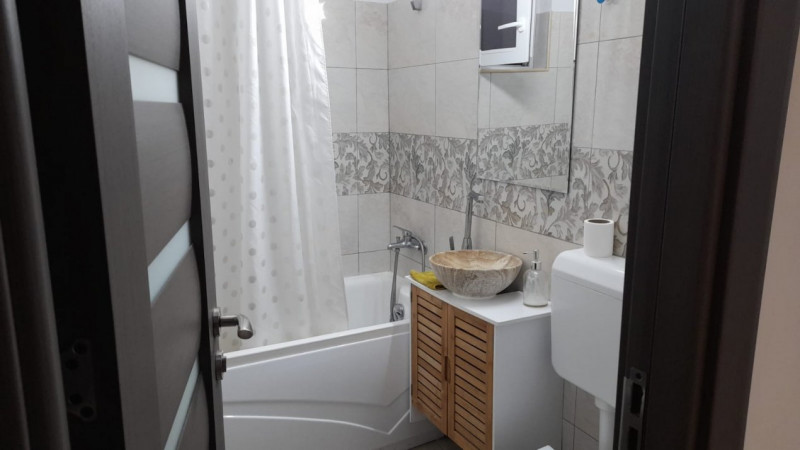 Apartament 2 Camere - Zona Salvare  - Renovat Integral - Centrala Pe Gaze