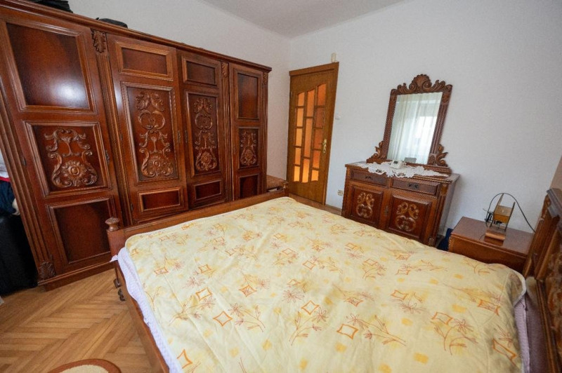 Apartament 3 Camere - Zona Victoria - Parter Inalt - Centrala Pe Gaze