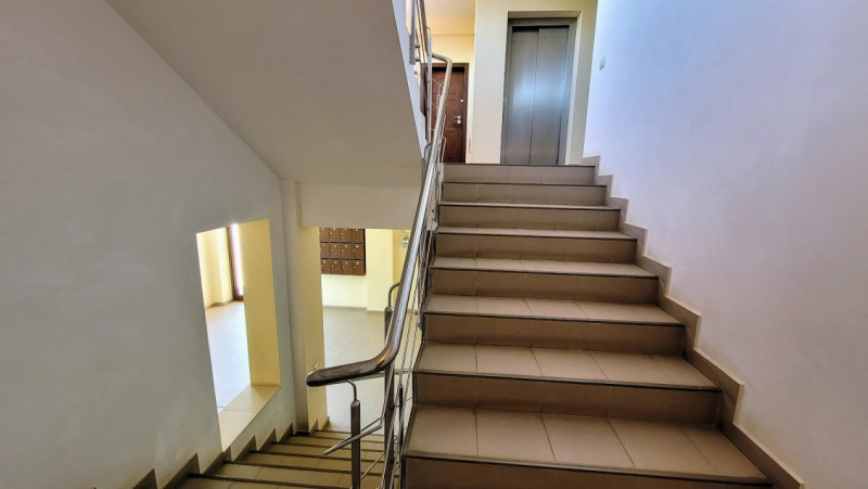 Apartament 3 Camere - Mamaia Nord - Pe Malul Lacului - Loc Parcare
