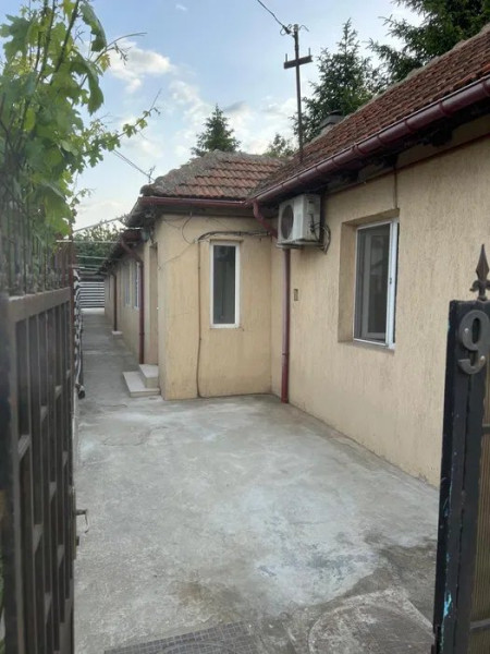 Casa 5 Camere - Zona Anda - Teren 230 Mp - Centrala Pe Gaze