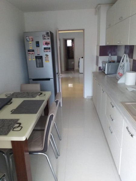 Apartament 3 Camere Decomandate - Zona Trocadero - Gaze - Mobilat Complet