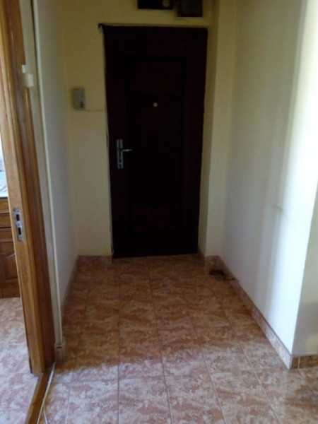 Tomis III - Soveja Apartament cu 3 camere decomandate - Izolat