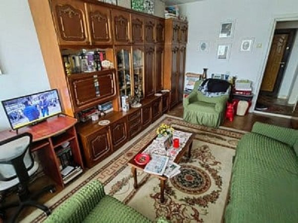 Apartament 2 Camere - Zona Abator - Mobilat - Loc Parcare Primarie