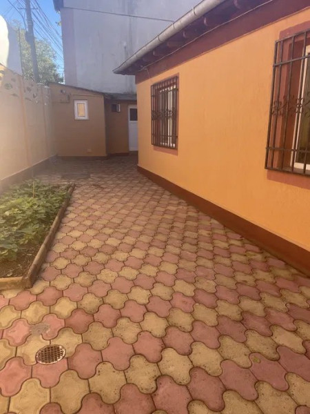 Casa 5 Camere - Faleza Nord - Teren 200 Mp - Centrala Pe Gaze