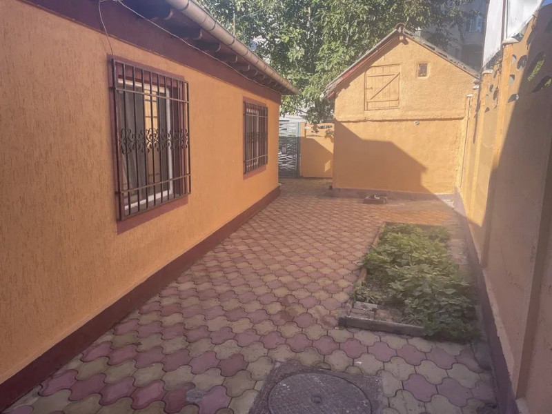 Casa 5 Camere - Faleza Nord - Teren 200 Mp - Centrala Pe Gaze