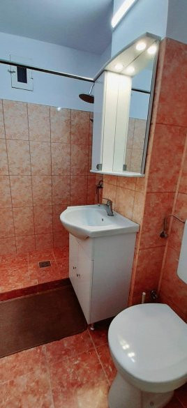 Apartament 3 Camere - Zona Poarta 6 - Parter Inalt - Gaze