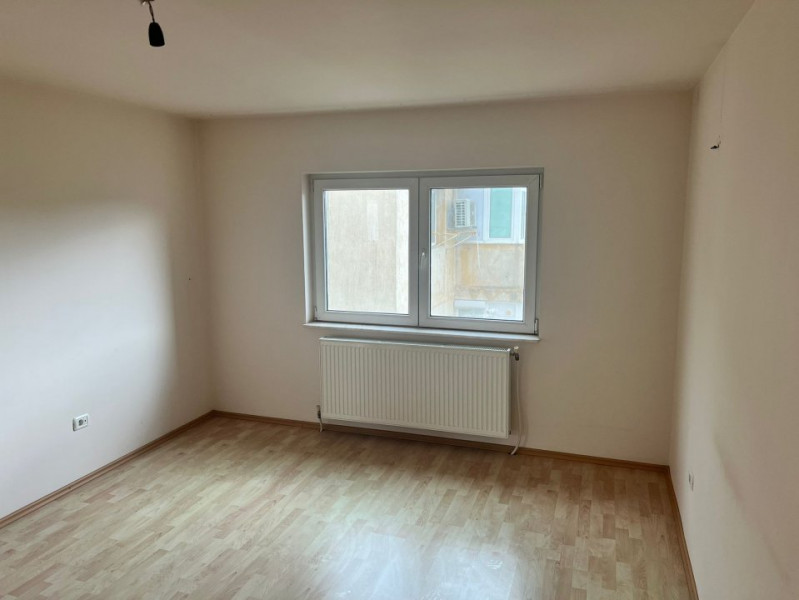 Apartament 4 Camere Transformat In 3 - Tomis 3 - Centrala Pe Gaze