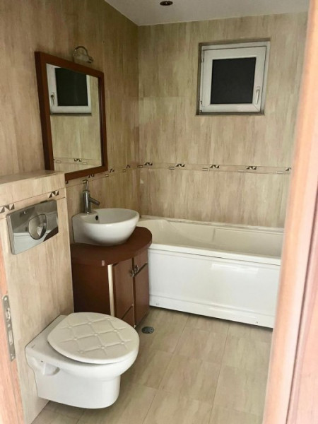 Apartament 4 Camere Transformat In 3 - Tomis 3 - Centrala Pe Gaze