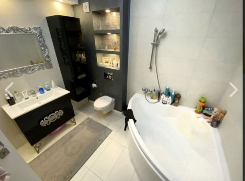 Apartament 3 Camere - Zona Tomis Plus - Mobilat Lux - Loc Parcare
