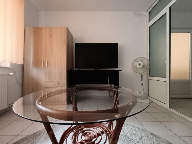 Locuinta/Spatiu Comercial - Tomis 3  - Parter - Centrala Pe Gaze