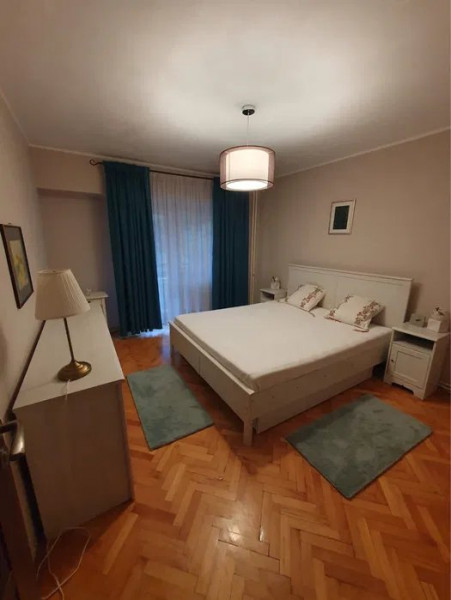 TOMIS III-ANAF ET 1 APARTAMENT CU 3 CAMERE MOBILAT CENTRALA GAZE