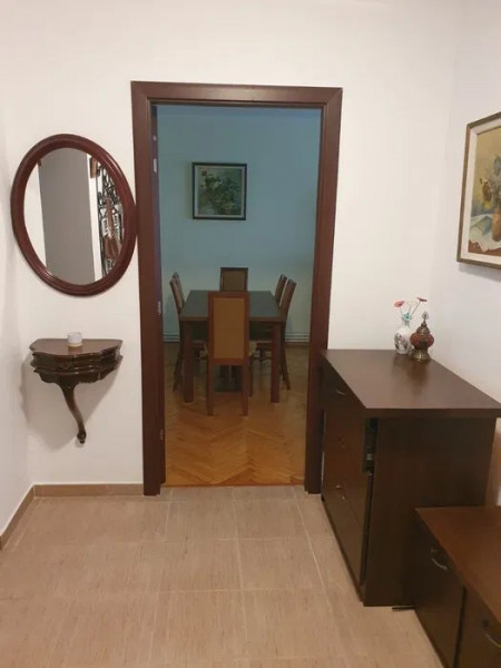 TOMIS III-ANAF ET 1 APARTAMENT CU 3 CAMERE MOBILAT CENTRALA GAZE