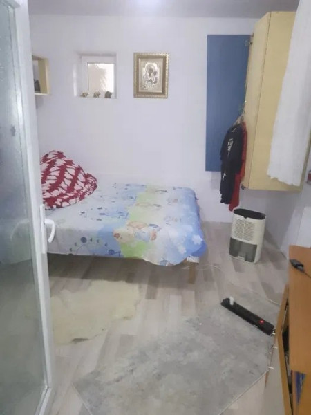 Casa 3 Camere - Zona Bratianu - Teren 200 Mp - Centrala Pe Gaze - Garaj