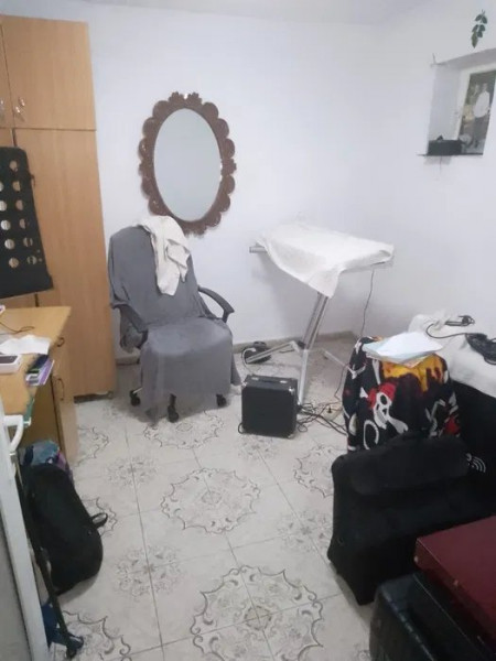 Casa 3 Camere - Zona Bratianu - Teren 200 Mp - Centrala Pe Gaze - Garaj