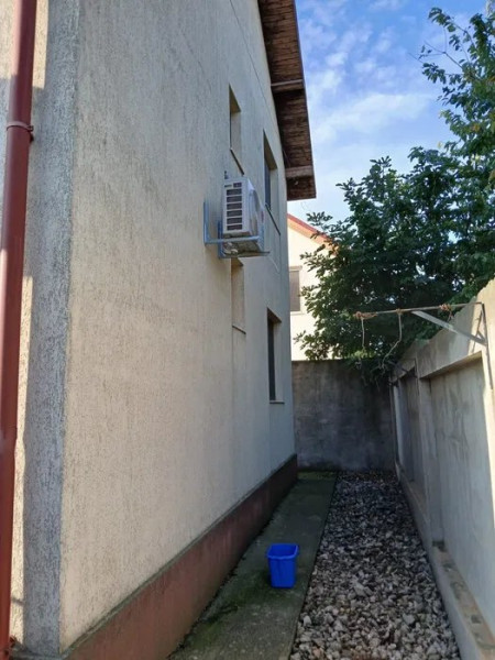 Casa P+1+Pod - Lumina - Teren 331 Mp - Toate Utilitatile