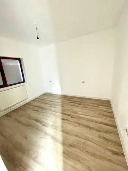 MEDEEA-Casa 3 Camere - Renovata Integral - Centrala Pe Gaze