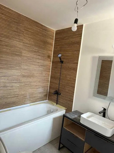 MEDEEA-Casa 3 Camere - Renovata Integral - Centrala Pe Gaze