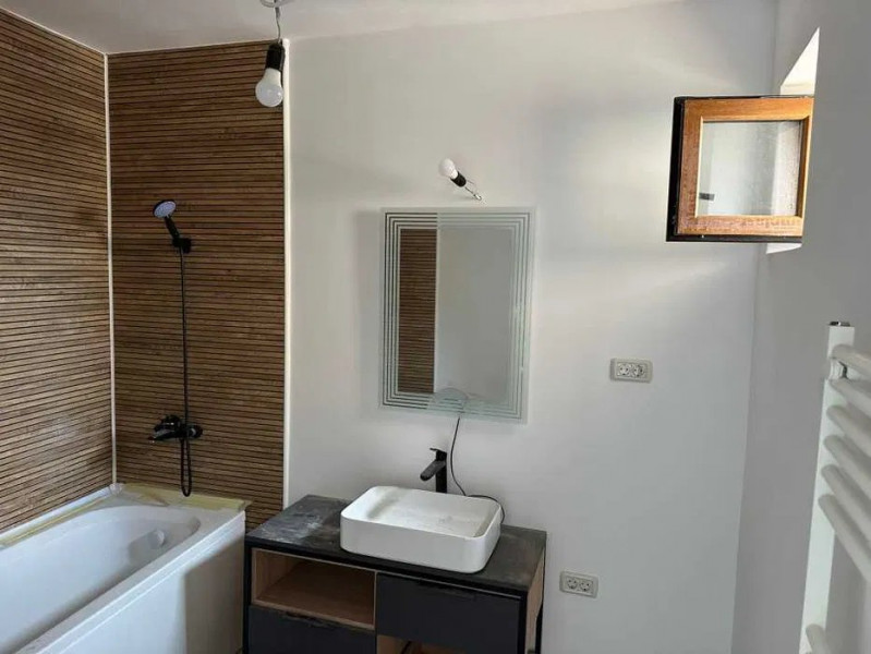 MEDEEA-Casa 3 Camere - Renovata Integral - Centrala Pe Gaze