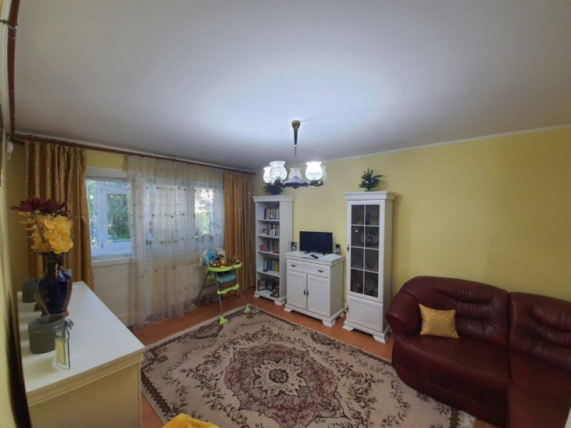 Apartament 2 Camere - Zona Casa De Cultura - Gaze La Aragaz - Etaj 2