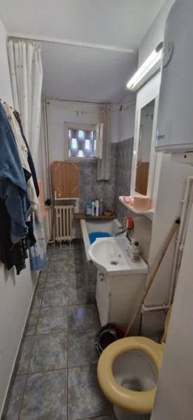 Apartament 2 Camere - Km 4-5  - Etaj 2  - Gaze La Usa - Boxa