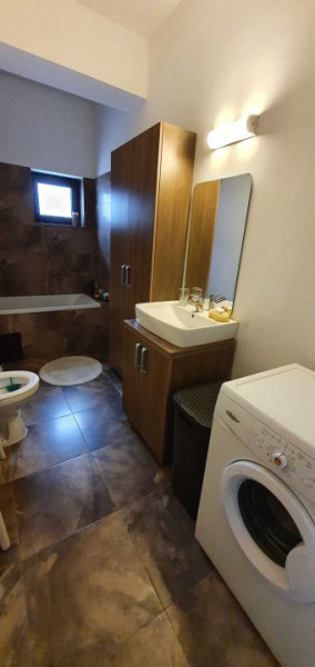 Apartament 2 Camere Decomandat - Zona Tomis Nord - Gaze - Mobilat - Loc Parcare