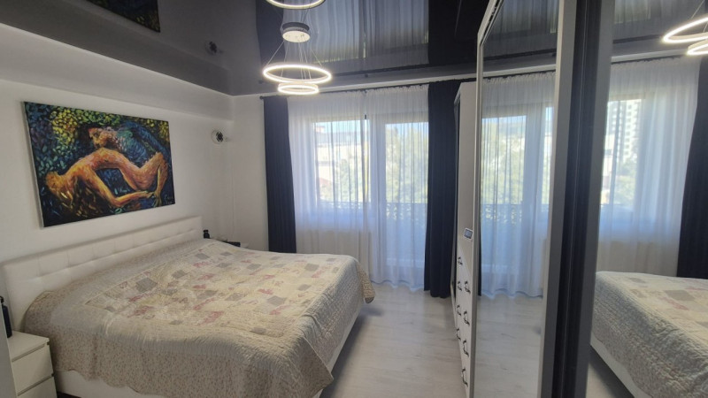 Apartament 4 Camere - Zona Compozitori - Totul Nou -Optiona Loc Parcare Acoperit