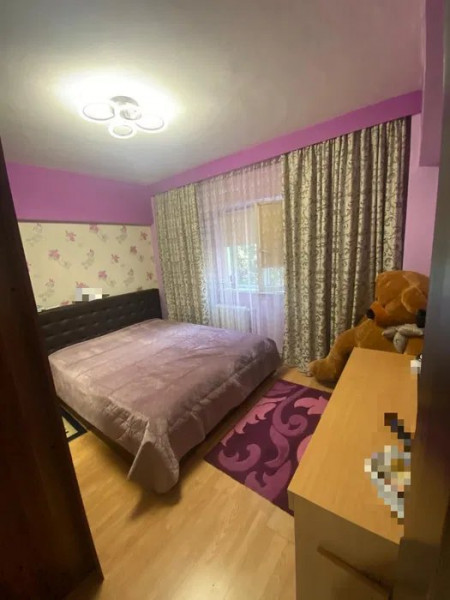 Apartament 3 Camere - Zona CET - Etaj 1 - Mobilat - Centrala Pe Gaze