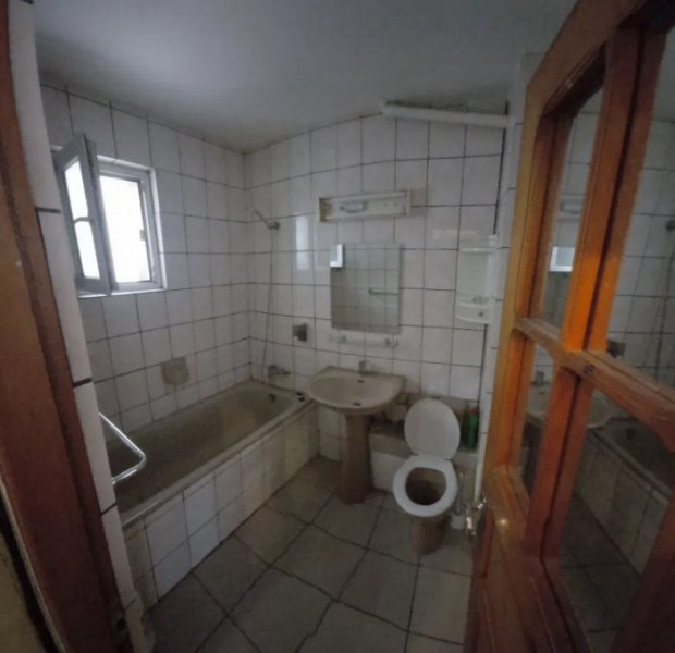 Apartament 2 Camere - Decomandate - Zona Abator - Mobilat - Centrala Pe Gaze