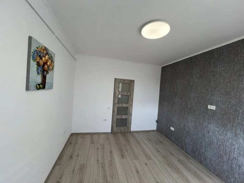 Garsoniera Imbunatatita - CET - Bucatarie Mobilata Si Utilata