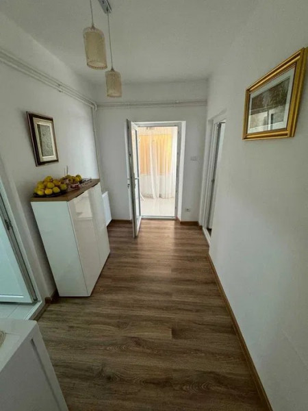 Casa 4 Camere - Teren 821 Mp - Lumina - Centrala Pe Gaze