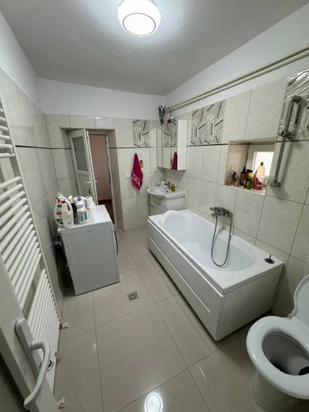 Casa 4 Camere - Teren 821 Mp - Lumina - Centrala Pe Gaze
