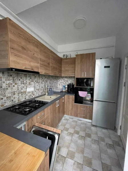 Apartament 3 Camere - Mamaia Sat - Curte Proprietate - Loc Parcare Privat