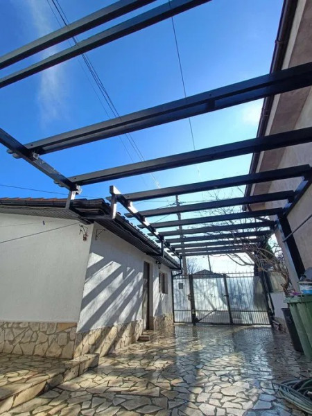 Vila Dubla - Perfecta Pentru Doua Familii - La Cheie !!!