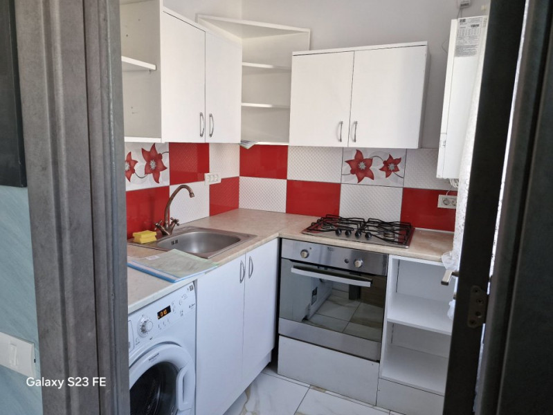 Apartament 2 Camere - Renovat Complet - Centrala Noua