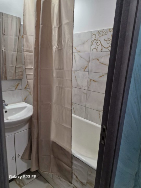 Apartament 2 Camere - Renovat Complet - Centrala Noua