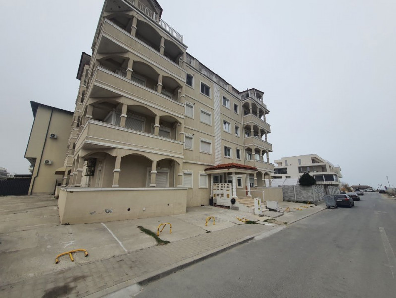 MAMAIA NORD-HANUL PIRATILOR-APARTAMENT 3 CAMERE ETAJ 1 LOC PARCARE