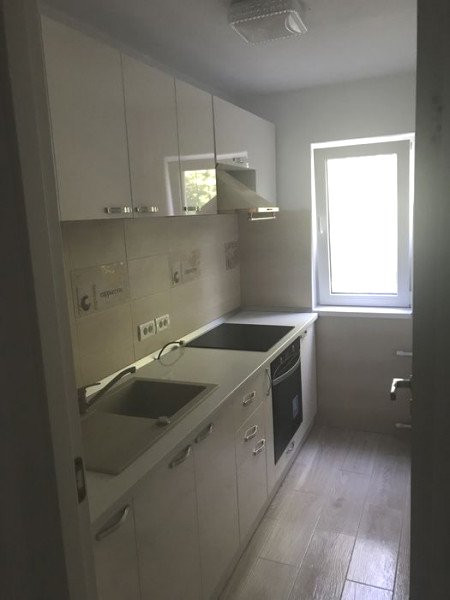 Apartament 3 Camere - Zona Tomis Nord - Etaj 1 - Mobilat/Utilat