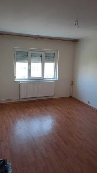 Apartament 2 camere, confort I, decomandat – între Tomis III și Galeriile Soveja